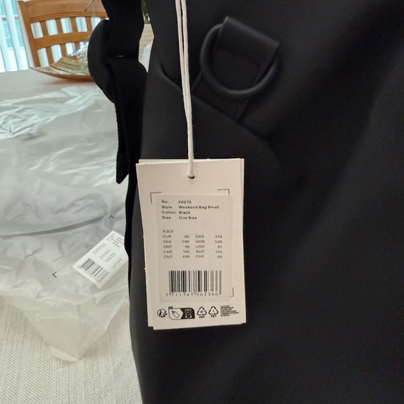 Rains Hilo Weekend Bag Small Black NWT Waterproof Duffel - Picture 11 of 11